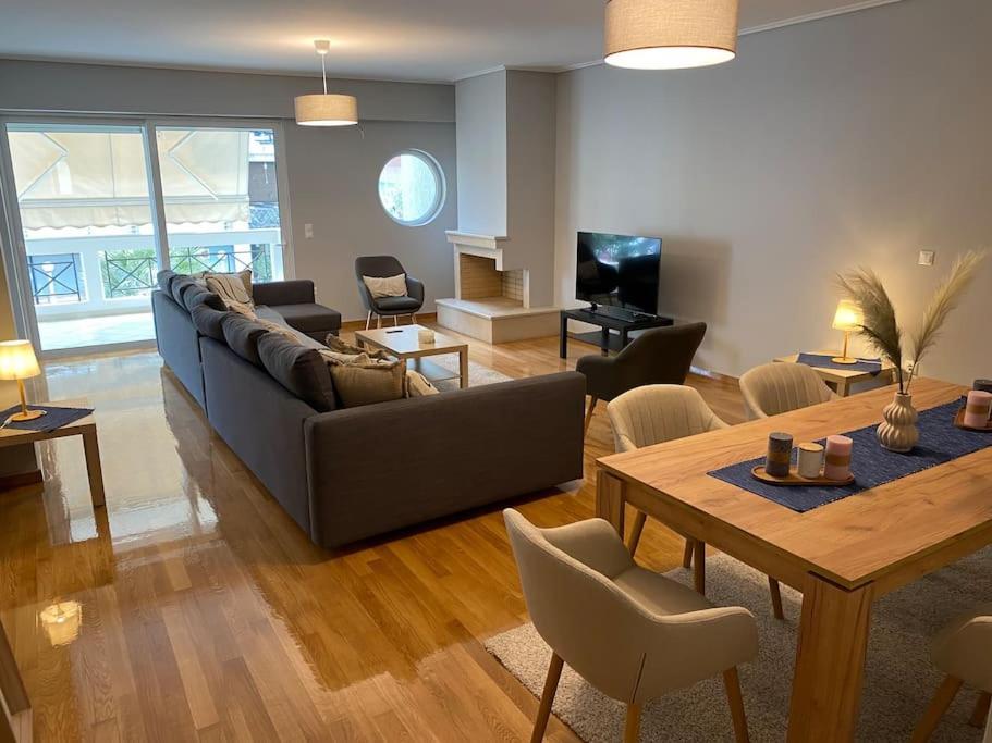Classy 3Br With 2 Bathrooms Apartment In Marousi Atene Esterno foto