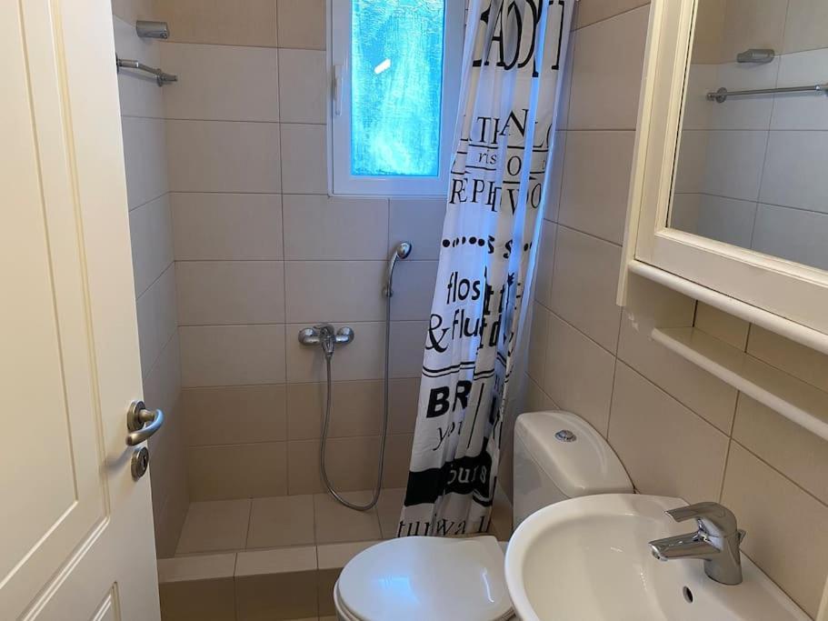 Classy 3Br With 2 Bathrooms Apartment In Marousi Atene Esterno foto
