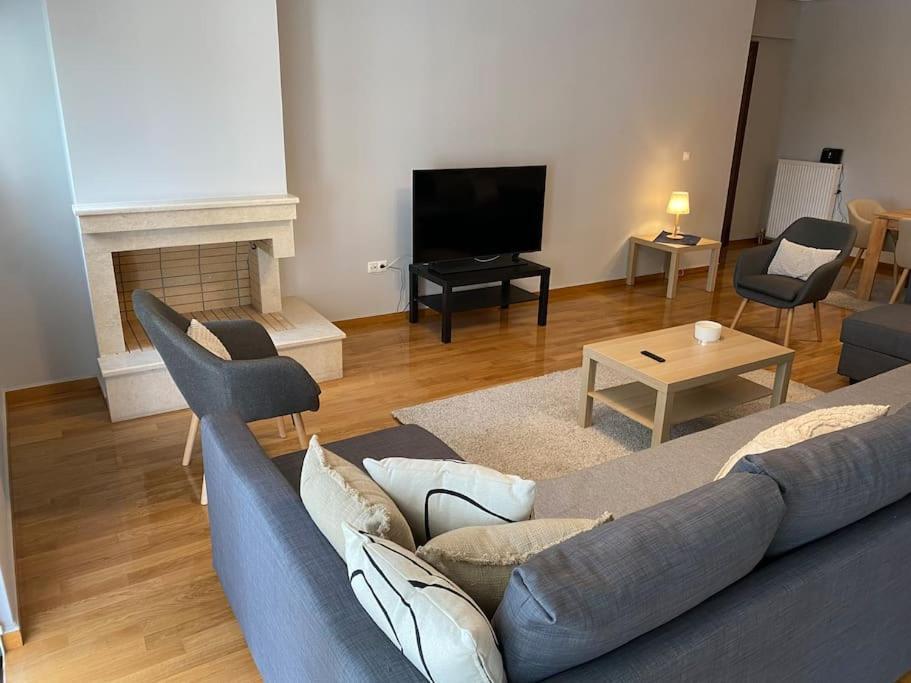 Classy 3Br With 2 Bathrooms Apartment In Marousi Atene Esterno foto