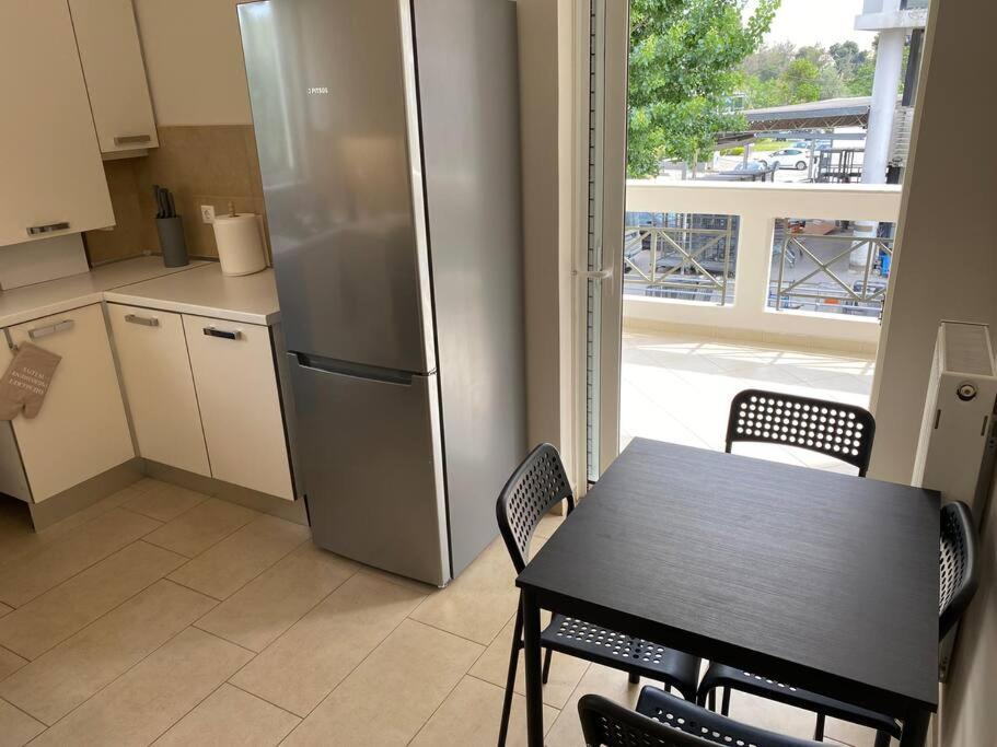 Classy 3Br With 2 Bathrooms Apartment In Marousi Atene Esterno foto