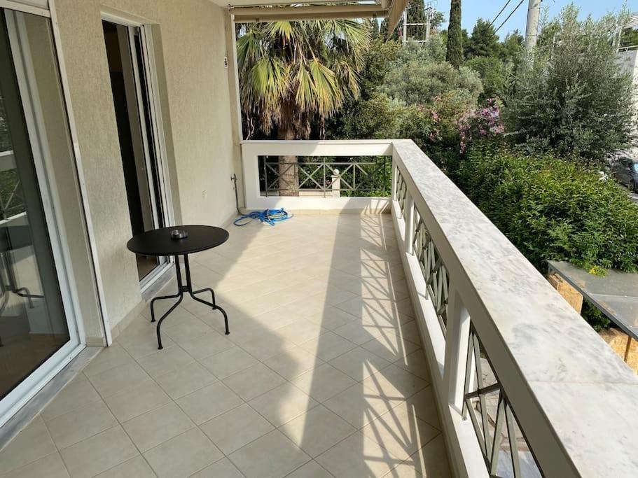 Classy 3Br With 2 Bathrooms Apartment In Marousi Atene Esterno foto