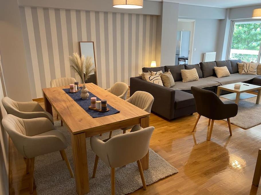 Classy 3Br With 2 Bathrooms Apartment In Marousi Atene Esterno foto