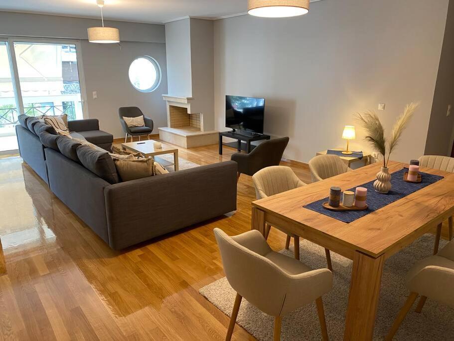 Classy 3Br With 2 Bathrooms Apartment In Marousi Atene Esterno foto