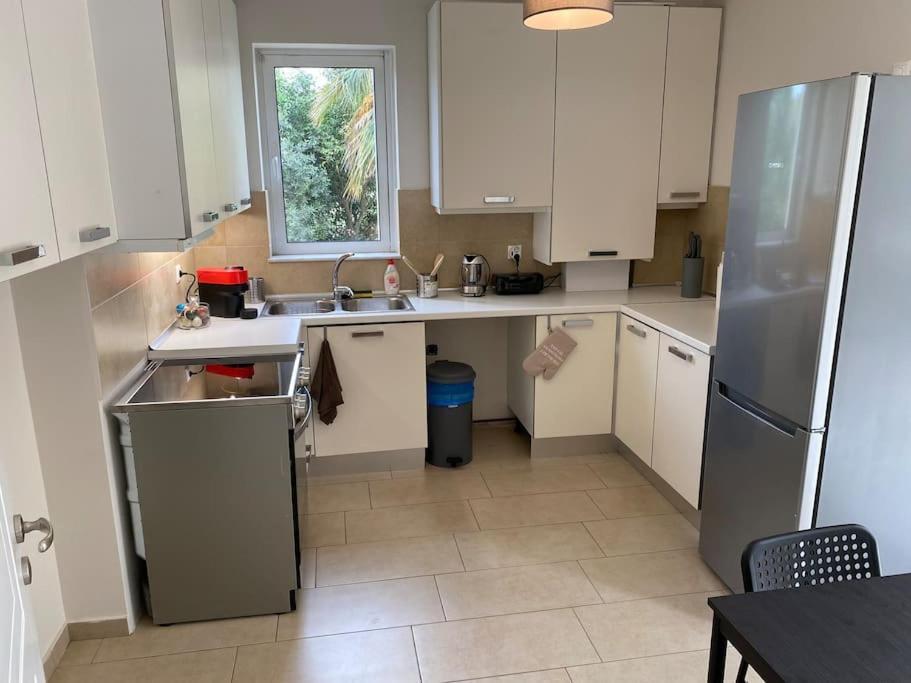 Classy 3Br With 2 Bathrooms Apartment In Marousi Atene Esterno foto